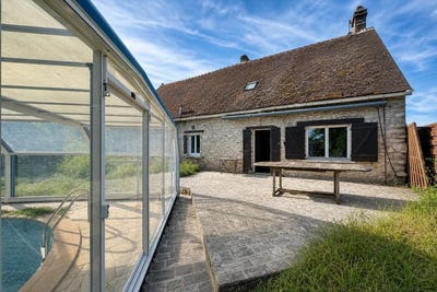 /international/fr/nogent-sur-vernisson-centre-val-de-loire-310108627610/