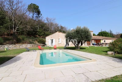 /international/fr/la-garde-adhemar-rhone-310106999577/