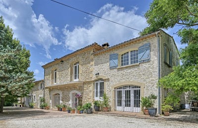/international/fr/sommieres-languedoc-roussillon-310109113609/?lang=it