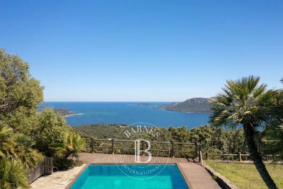 /international/fr/porto-vecchio-corsica-310107922582/