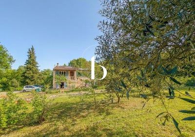 /international/fr/barjac-midi-pyrenees-310107428471/