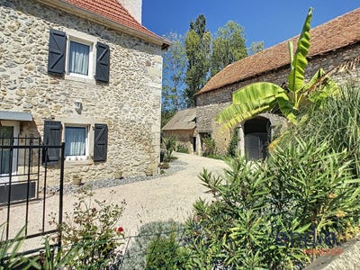 /international/fr/loubieng-aquitaine-310099501832/