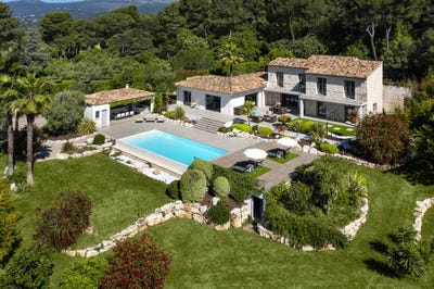 /international/fr/roquefort-les-pins-hh-15825867-roquefort-les-pins-provence-alpes-cote-d-azur-310100956088/