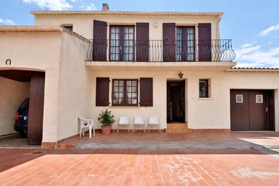 /international/fr/narbonne-languedoc-roussillon-310109095186/?lang=it