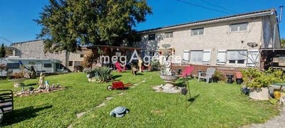 /international/fr/saintes-charente-310106831330/