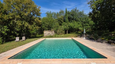 /international/fr/saint-antonin-noble-val-midi-pyrenees-310119420087/