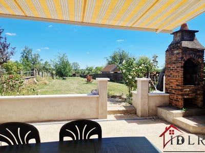 /international/fr/pressigny-charente-310099560450/