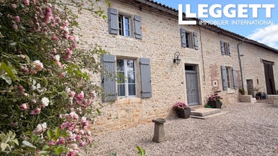/international/fr/nanteuil-en-vallee-charente-310108697595/