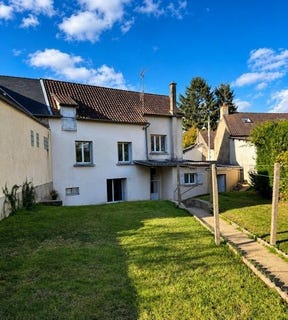 /international/fr/fresnay-sur-sarthe-pays-de-la-loire-310103312998/