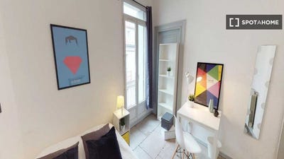 /international/fr/montpellier-languedoc-roussillon-310108561599/