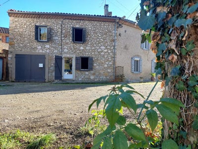 /international/fr/le-mas-d-azil-midi-pyrenees-310102463437/