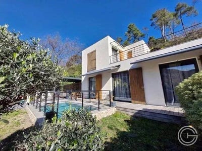 /international/fr/coaraze-provence-alpes-cote-d-azur-310099571459/