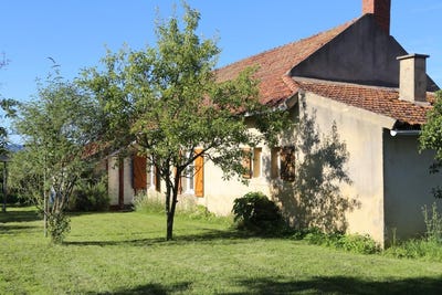 /international/fr/saint-forgeot-burgundy-120093571668/