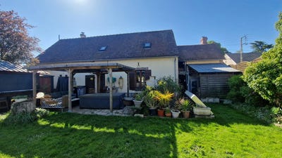 /international/fr/maintenon-centre-val-de-loire-310107623426/
