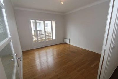 /international/fr/7-rue-pierre-ruibet-grenoble-rhone-310103099076/