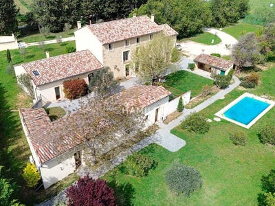 /international/fr/monteux-provence-alpes-cote-d-azur-310107558888/