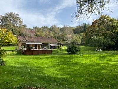 /international/fr/le-buisson-de-cadouin-aquitaine-310104944547/