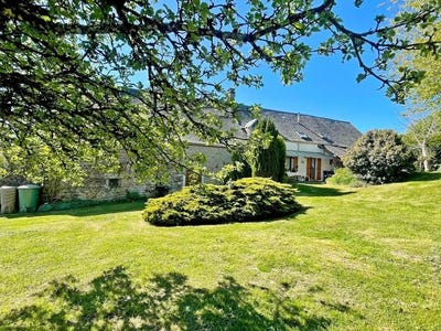 /international/fr/quarre-les-tombes-burgundy-310108465911/