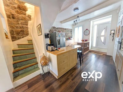 /international/fr/vias-languedoc-roussillon-310099742437/?lang=zh-tw