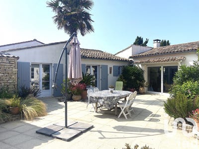 /international/fr/loix-charente-310100181360/
