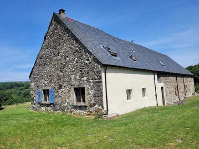 /international/fr/la-tour-d-auvergne-auvergne-310108870274/