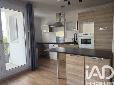 /international/fr/tours-centre-val-de-loire-310103608777/