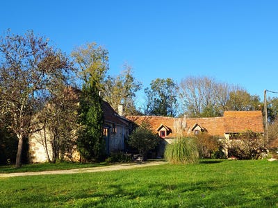 /international/fr/caylus-midi-pyrenees-310107577444/