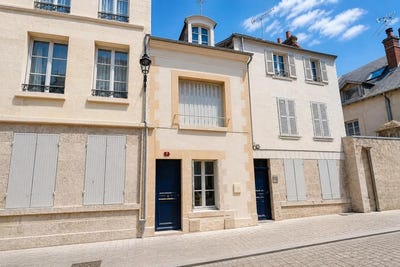 /international/fr/orleans-centre-val-de-loire-310109665476/