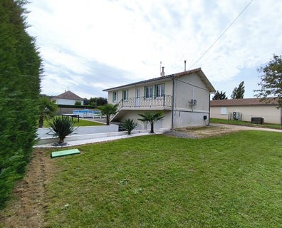 /international/fr/fleure-charente-310102590241/