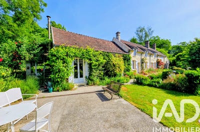 /international/fr/la-ferte-milon-picardie-310108481779/