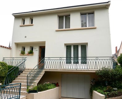 /international/fr/chanzeaux-pays-de-la-loire-310098975342/?lang=zh-cn
