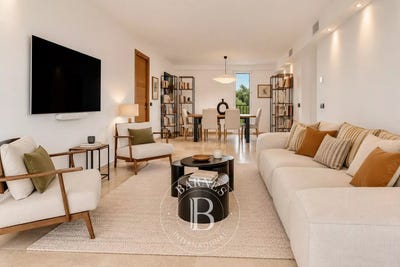 /international/fr/saint-tropez-provence-alpes-cote-d-azur-310110345667/