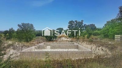 /international/fr/saint-saturnin-les-apt-provence-alpes-cote-d-azur-310119484183/