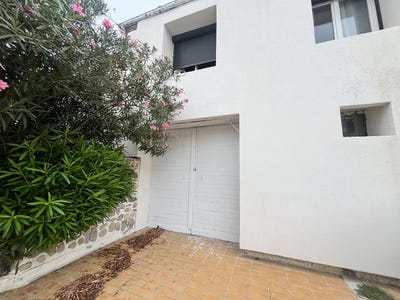/international/fr/narbonne-languedoc-roussillon-310108430786/