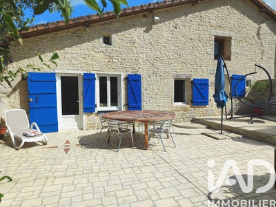 /international/fr/champagne-mouton-charente-310108243997/