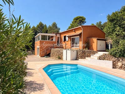 /international/fr/varages-provence-alpes-cote-d-azur-310110053478/