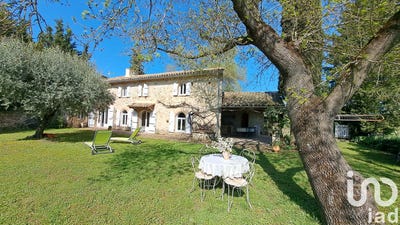 /international/fr/valaurie-rhone-310099050120/?lang=id