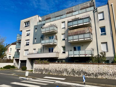 /international/fr/tours-centre-val-de-loire-310106793693/