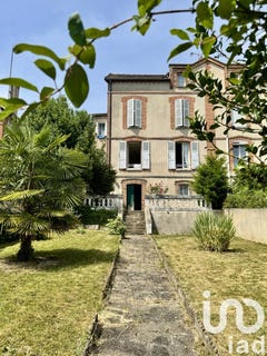 /international/fr/pont-sur-yonne-burgundy-310100854295/?lang=zh-cn