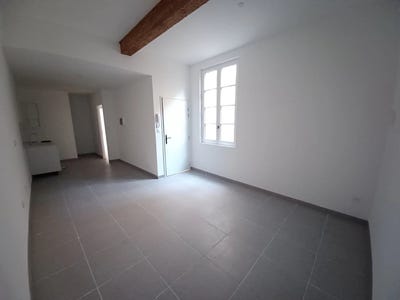 /international/fr/beaucaire-languedoc-roussillon-310108623780/