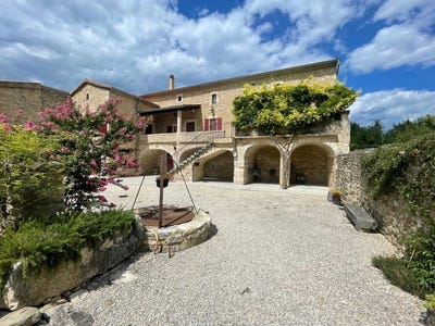/international/fr/barjac-languedoc-roussillon-310109099948/?lang=th