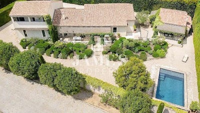 /international/fr/maussane-les-alpilles-provence-alpes-cote-d-azur-310101443062/?lang=id