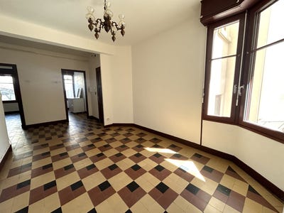 /international/fr/carcassonne-languedoc-roussillon-310108330846/