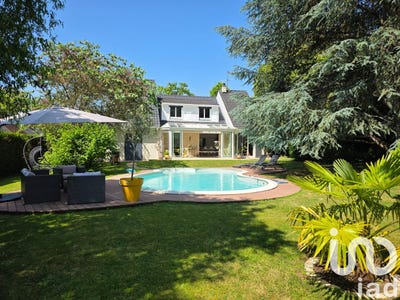 /international/fr/lesigny-ile-de-france-310098142808/