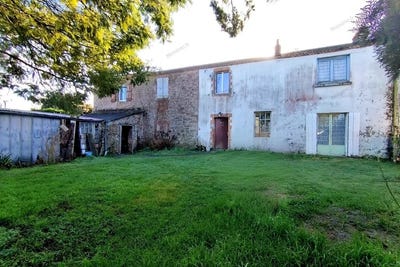 /international/fr/lege-pays-de-la-loire-310105235172/