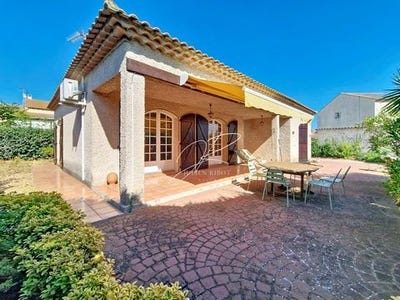 /international/fr/sauvian-languedoc-roussillon-310119635645/
