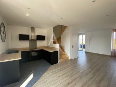 /international/fr/trelaze-pays-de-la-loire-310109199507/