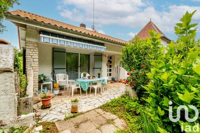 /international/fr/riberac-aquitaine-310107360636/