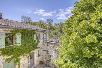 /international/fr/la-begude-de-mazenc-rhone-310100609599/