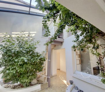 /international/fr/juvignac-languedoc-roussillon-310099950963/?lang=zh-tw